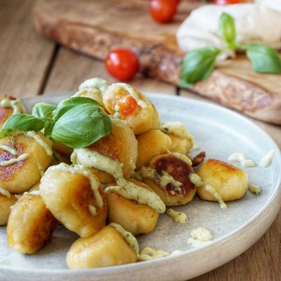 Best ever, Gnocchi, ripieni, stuffed, vegan, mozzarella, scamorza, basil, foodporn, basil sauce